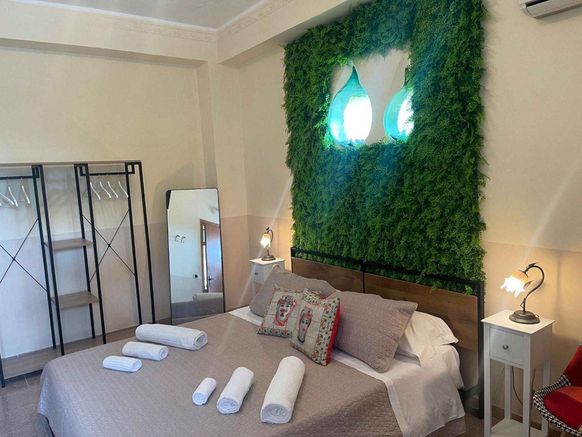 Bed And Relax-Il Maniero Bed & Breakfast Calatabiano Eksteriør bilde