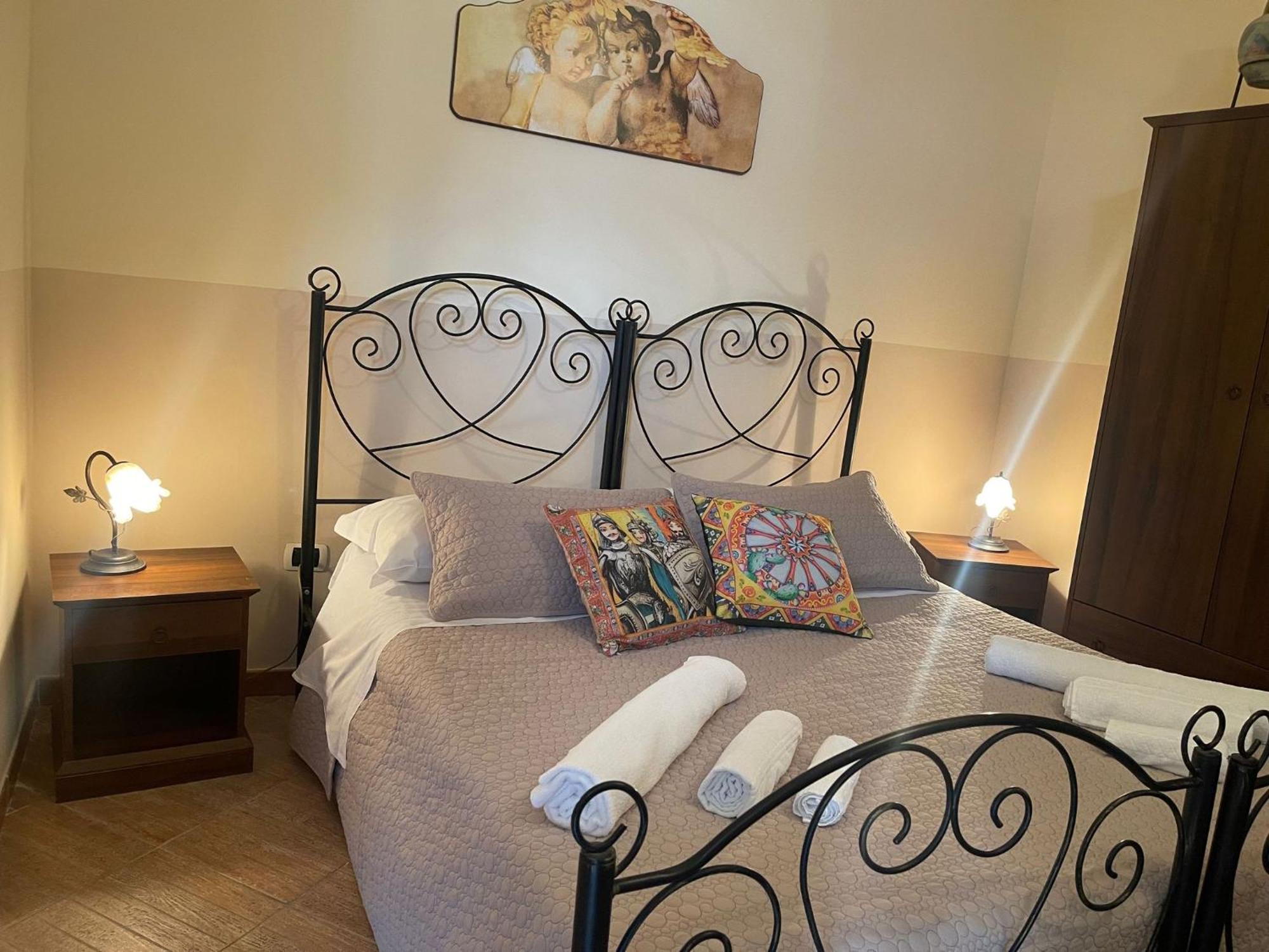 Bed And Relax-Il Maniero Bed & Breakfast Calatabiano Eksteriør bilde